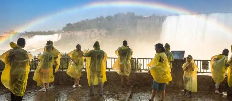 Pros of Traveling to Niagara Falls as a group